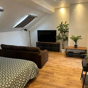  Apartment Immeuble Au Coeur De : Vivez L'experience Unique De La Rue Verbist